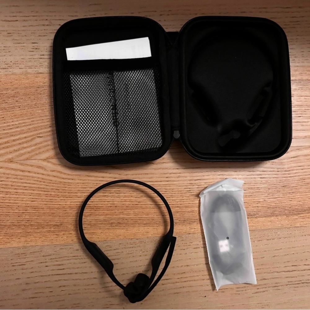 SHOKZ AFTERSHOKZ open comm Wireless bluetooth Headphones.never worn out of box
